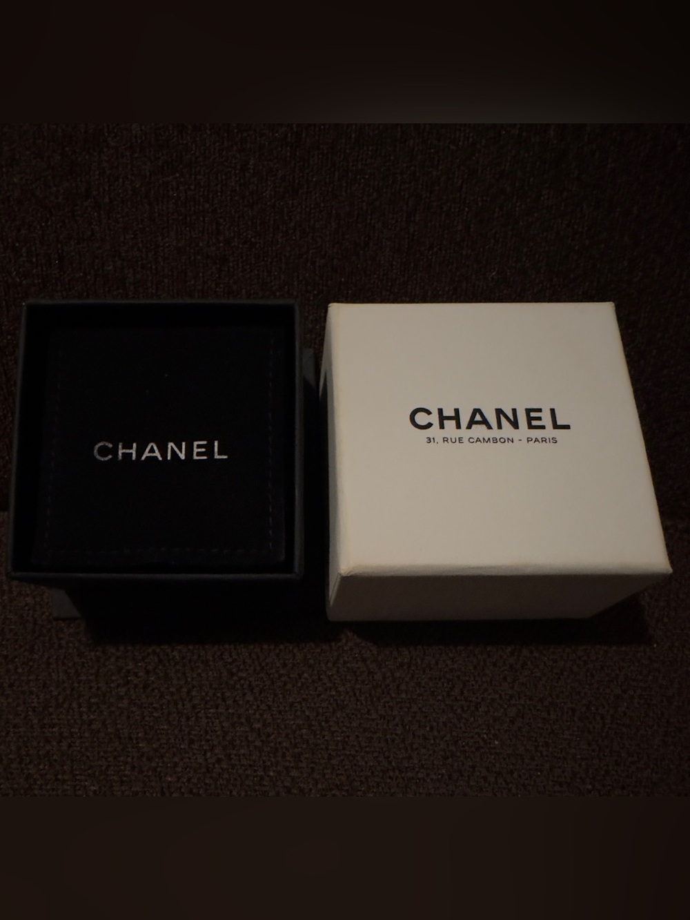 LIKE NEW CHANEL Gold Crystal CC Logo Stud Earrings. Pristine condition. - Picture 5 of 6